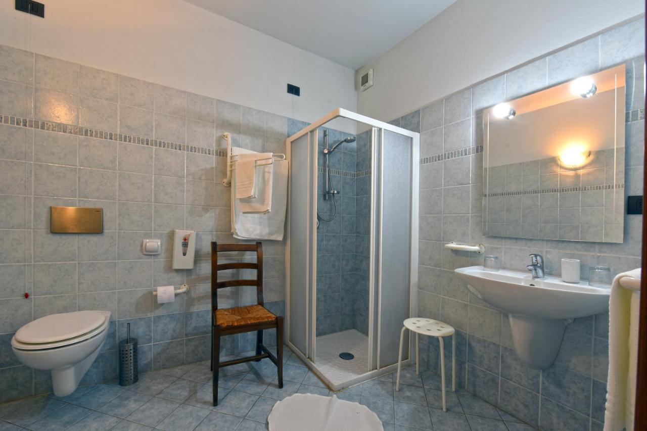 Hotel Ristorante Borgovecchio Montegrosso dʼAsti Extérieur photo