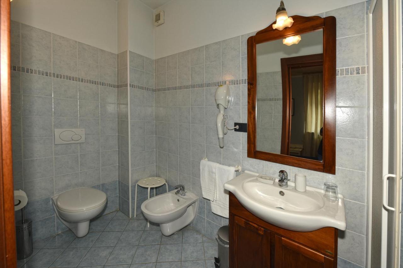 Hotel Ristorante Borgovecchio Montegrosso dʼAsti Extérieur photo
