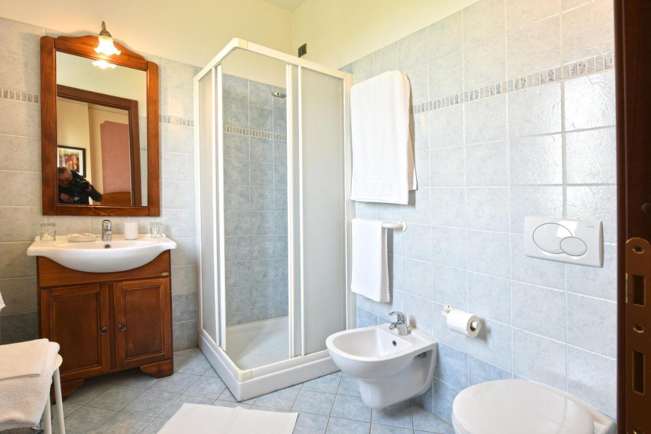 Hotel Ristorante Borgovecchio Montegrosso dʼAsti Extérieur photo